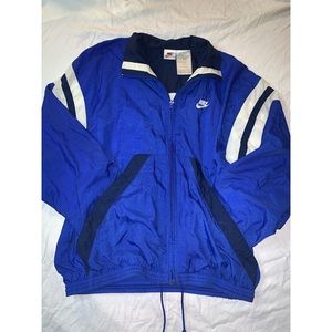 VINTAGE NIKE WINDBREAKER